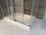 ALONI SHOWER CABIN WITH SLIDING DOOR AND SIDE PANEL - ANTI-LIME TREATMENT - REVERSIBLE - 8MM SAFETY GLASS - 90X160X195 CM - CHROME - CLEAR GLASS - Image 6